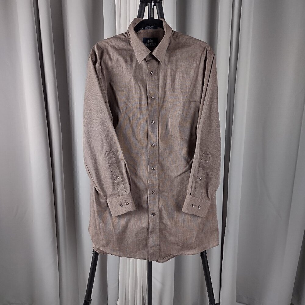 Stafford Men's Cotton Blend Brown Button Down Shirt. Size 16.5 (32-33)